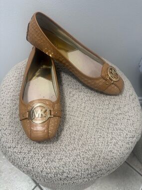 Michael Kors Cognac Logo Moccasin Flats Sz 10